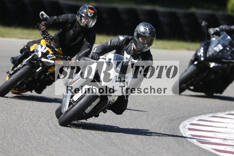 /48 25.08.2025 Cornu Master School ADR/gruen-vert/17